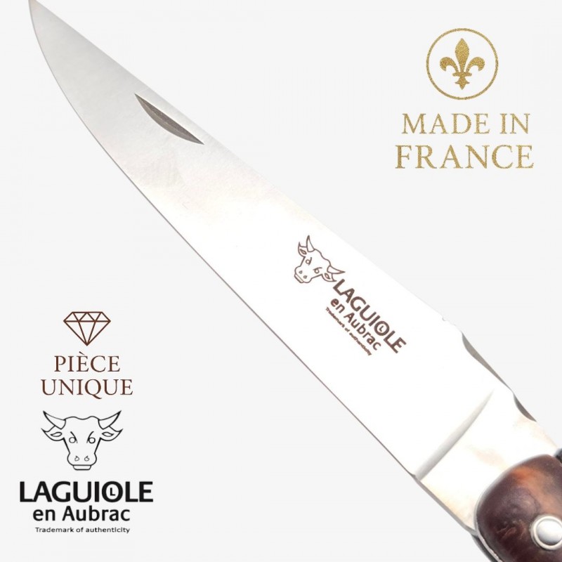 Couteau Laguiole en Aubrac pièce unique loupe tilleul Couteau Laguiole en Aubrac pièce unique loupe tilleul
