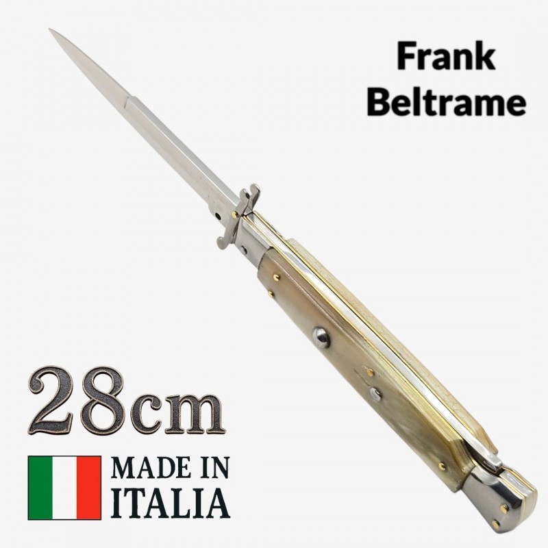 Stiletto automatique Frank Beltrame 28 cm – Corne blonde– Garde basculante – Exclusivité Mister Couteau Stiletto automatique Frank Beltrame 28 cm – Corne blonde– Garde basculante – Exclusivité Mister Couteau