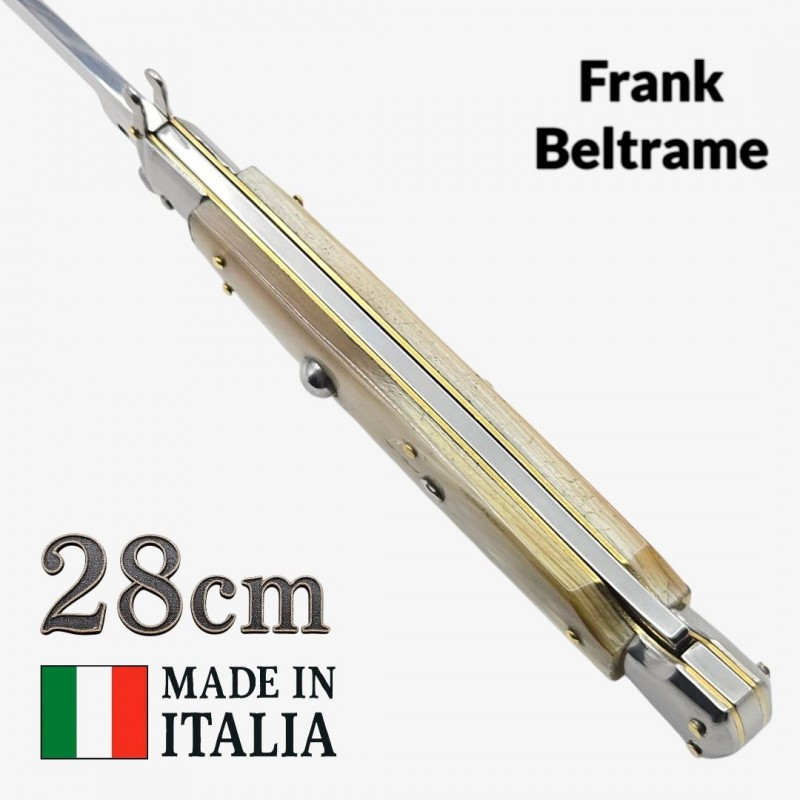 Stiletto automatique Frank Beltrame 28 cm – Corne blonde– Garde basculante – Exclusivité Mister Couteau Stiletto automatique Frank Beltrame 28 cm – Corne blonde– Garde basculante – Exclusivité Mister Couteau