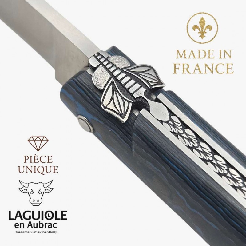 Couteau Laguiole Aubrac droit 13cm piece unique fibre de carbone bleu