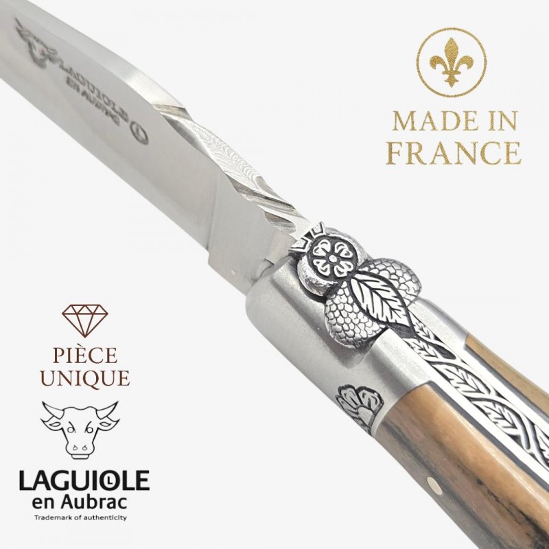 Couteau Laguiole en Aubrac croute ivoire  mammouth pièce unique