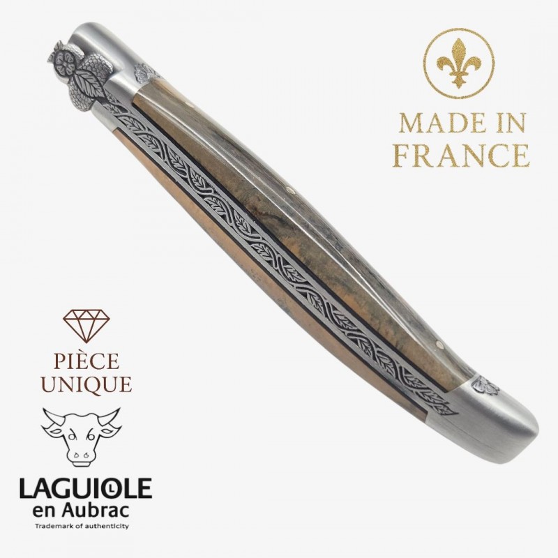 Couteau Laguiole en Aubrac croute ivoire  mammouth pièce unique
