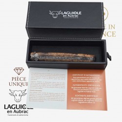 Couteau Laguiole en Aubrac pièce unique Albizzia