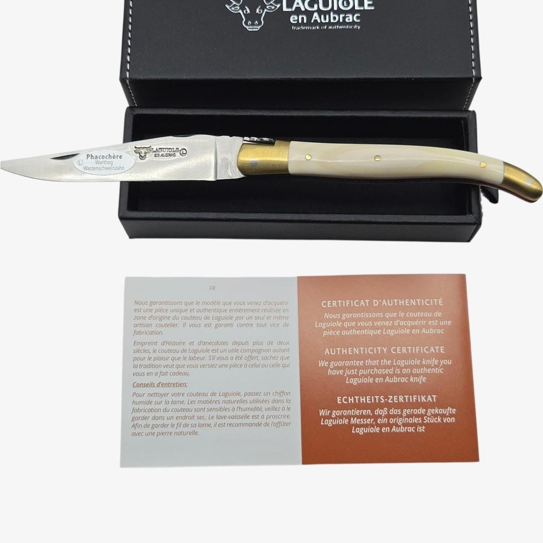 Couteau Laguiole en Aubrac Le Bijou ivoire phacochère