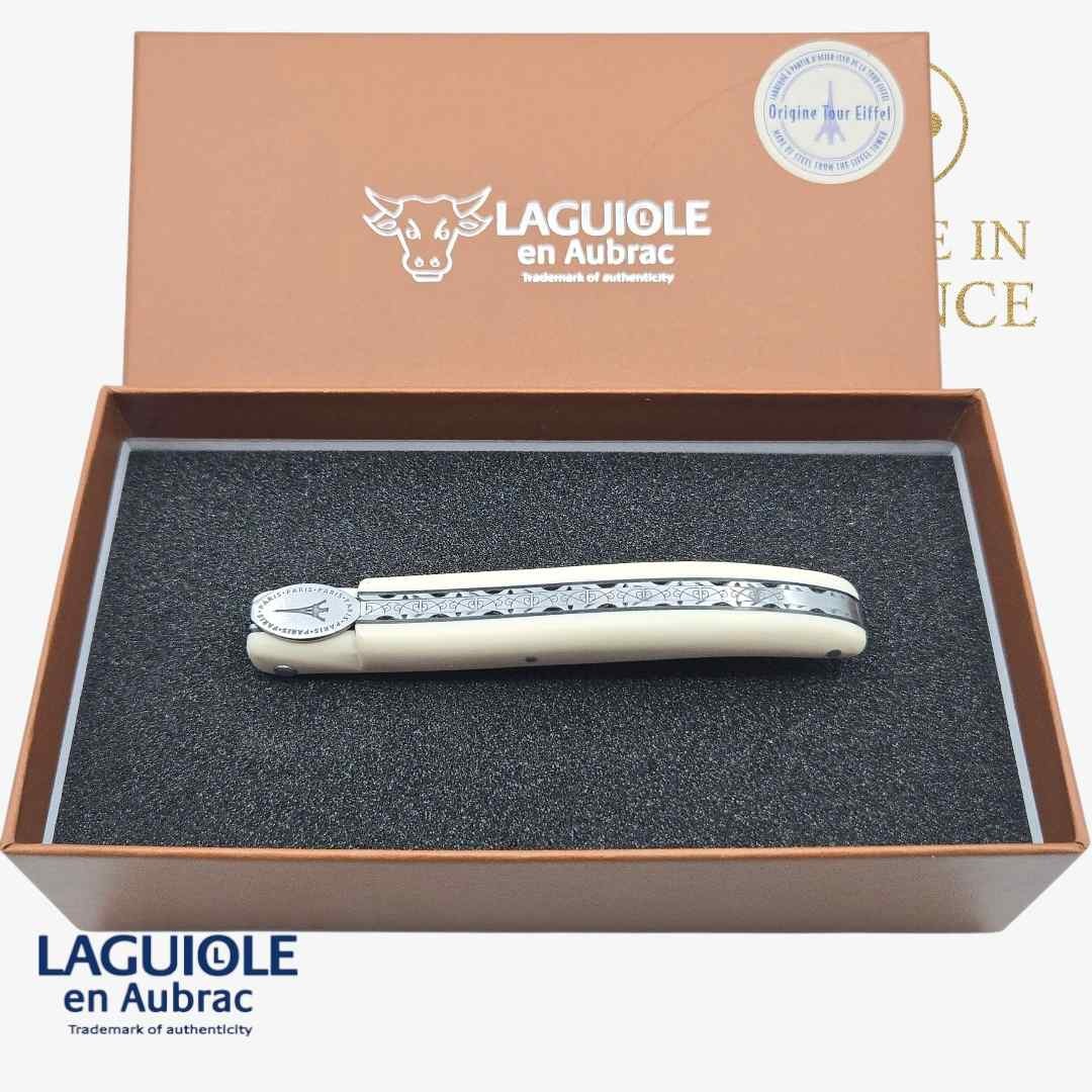 Laguiole en Aubrac Tour Eiffel  elforyn n 409