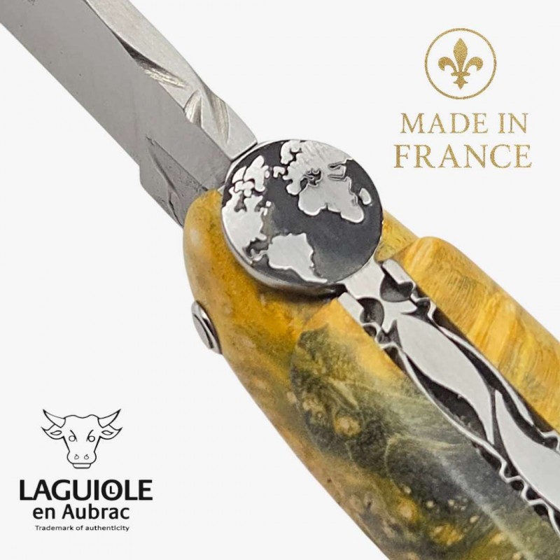 Couteau Laguiole en Aubrac - Collection Cosmos- La Terre - Loupe sureau jaune