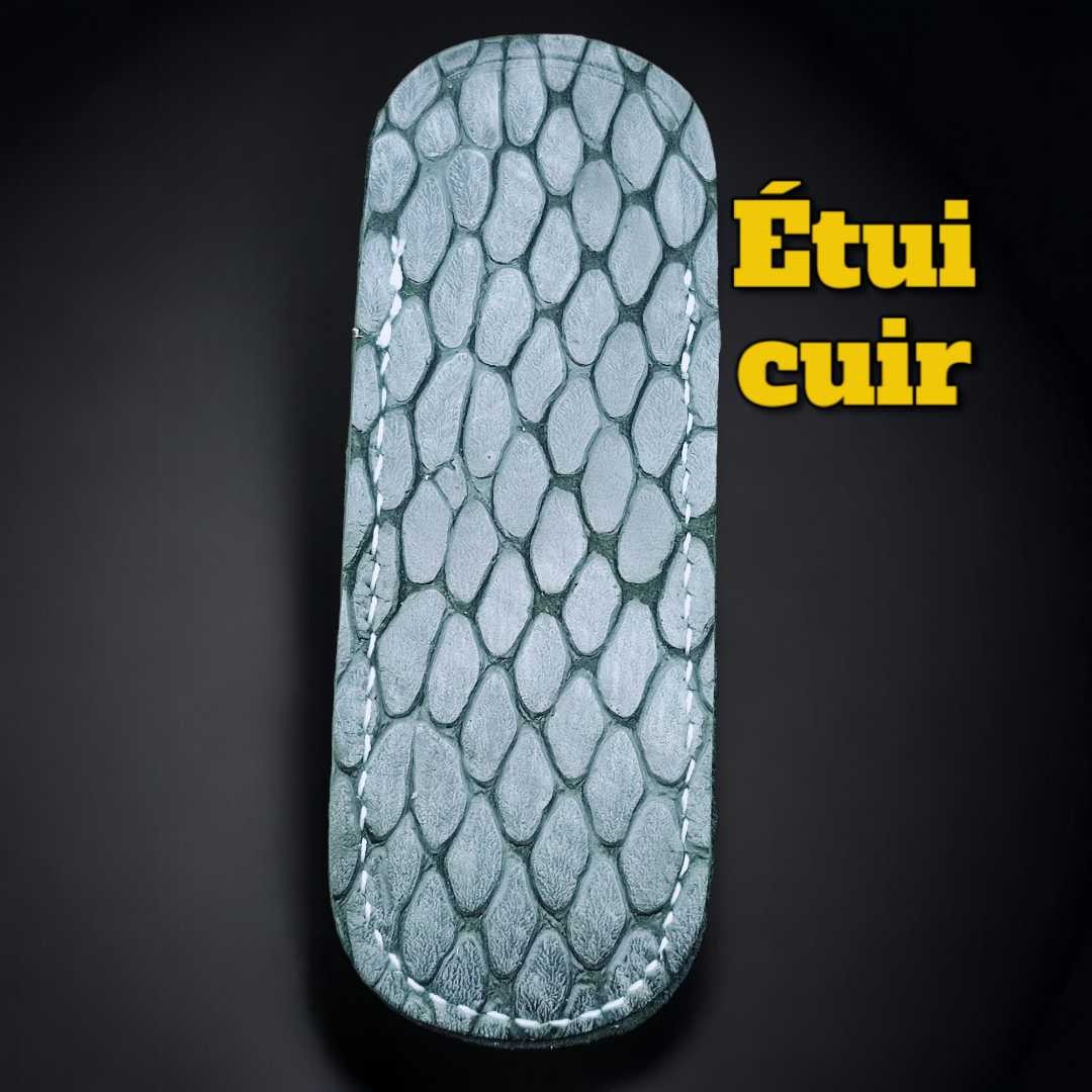 Etui plat cuir noir gris...