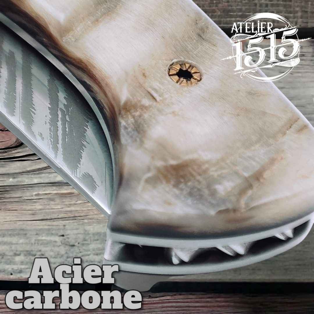 Couteau atelier 1515 manu Laplace impala mouflon lame carbone eau forte